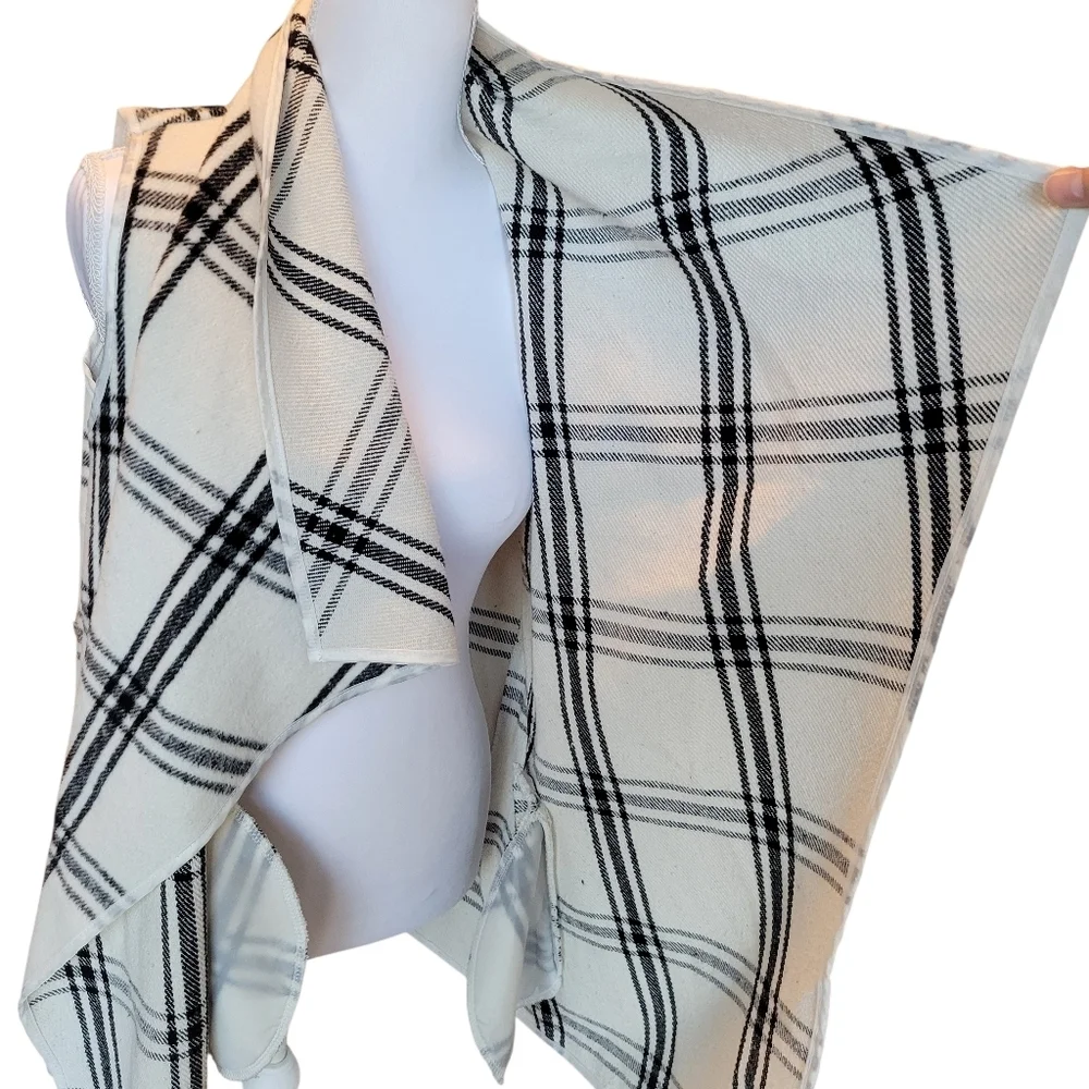 ETWO Black White Plaid Print Waterfall Open Front Cardigan Vest - Picture 6 of 9
